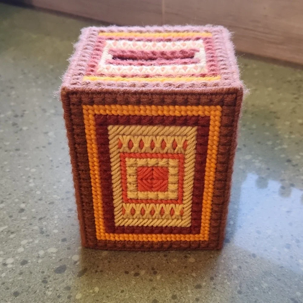 Handmade VTG Needlepoint Yarn Tissue Box Cover,  Multicolor 70s style